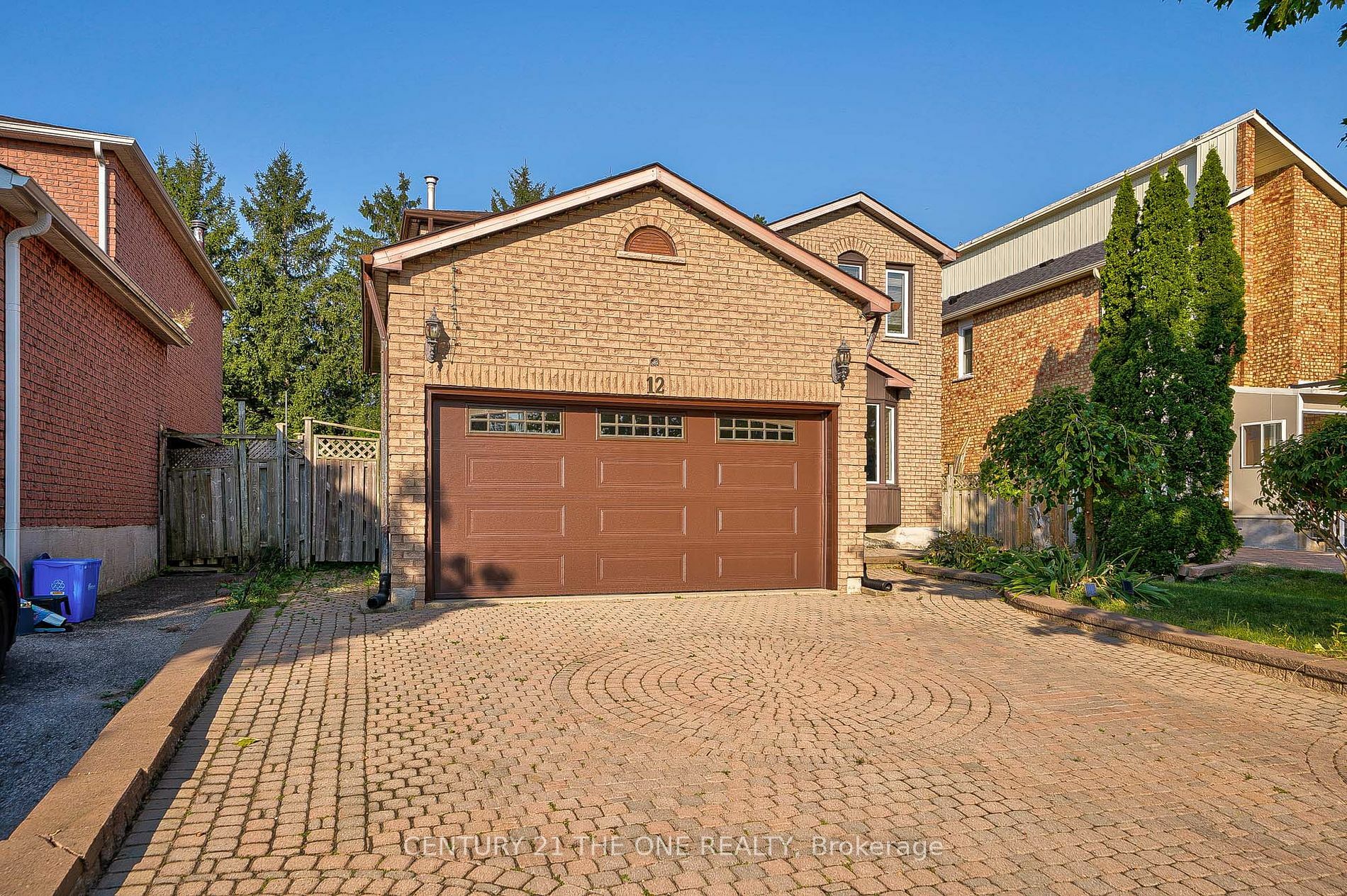 12 Featherstone Ave  Markham ON L3S 2E5 photo