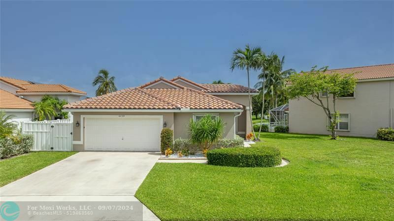 Property Photo:  6239 Grand Cypress Cir  FL 33463 