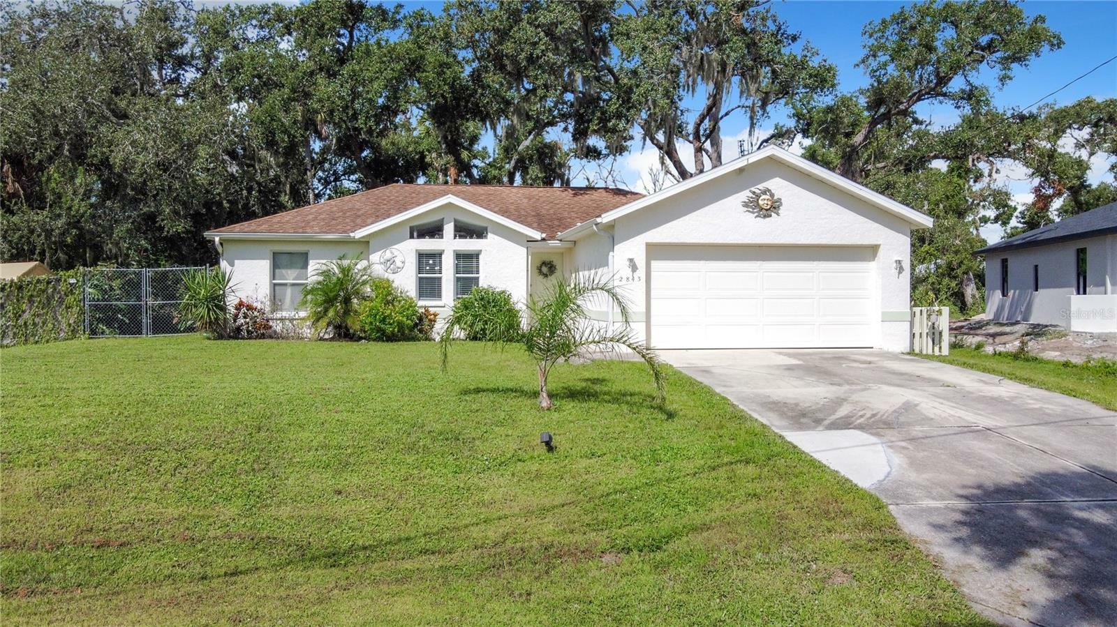 Property Photo:  2843 Abbotsford Street  FL 34287 