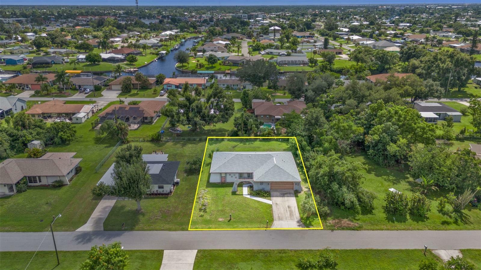 Property Photo:  297 Timbruce Lane NW  FL 33952 