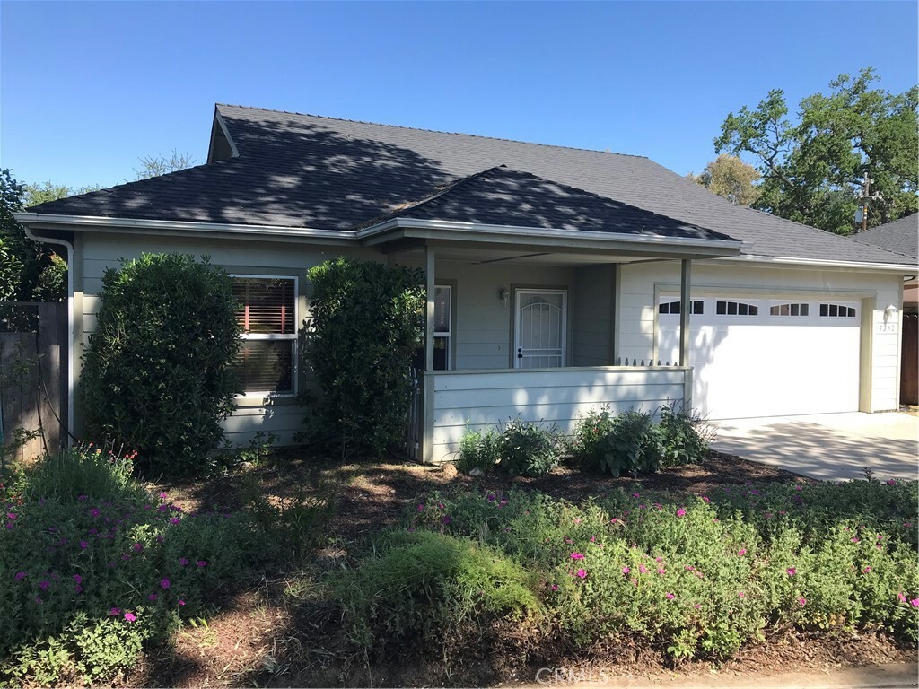 Property Photo: 7252 Parriza Court CA 93422