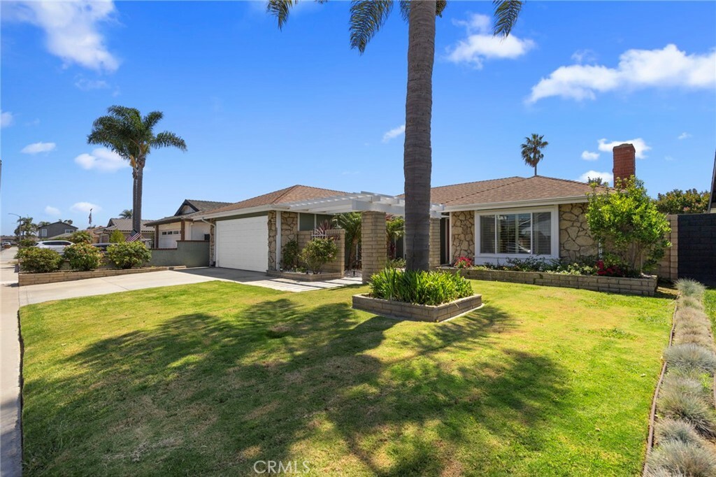 Property Photo:  8572 Sable Drive  CA 92646 