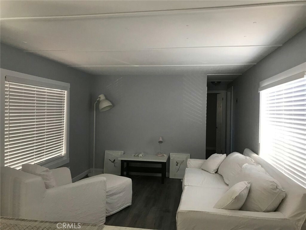 Property Photo:  1618 W 132nd Street 17  CA 90249 