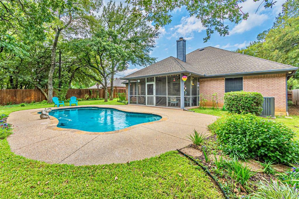 Property Photo:  6905 Hunter Cove Drive  TX 76001 