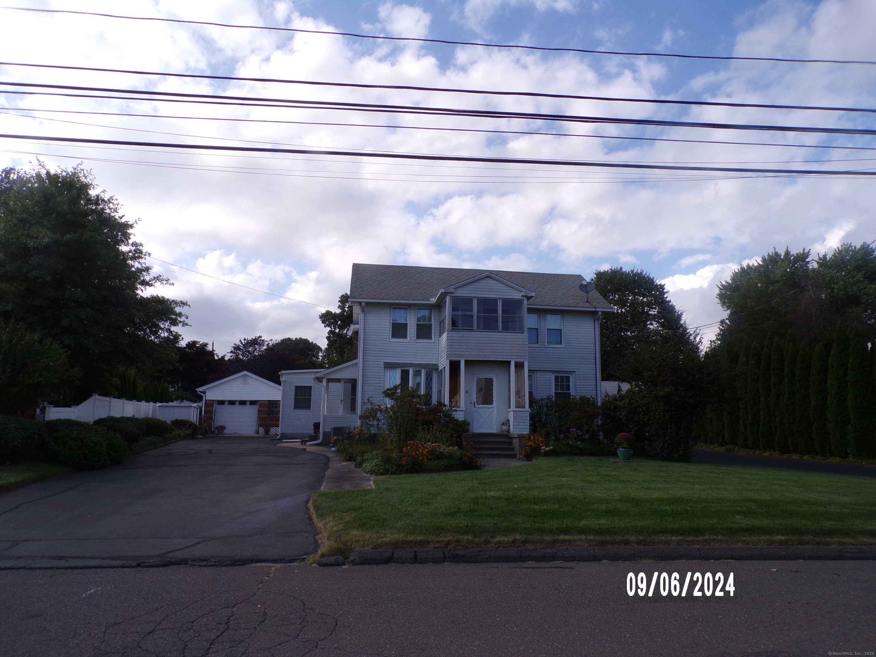 Property Photo:  18 Coe Lane  CT 06401 