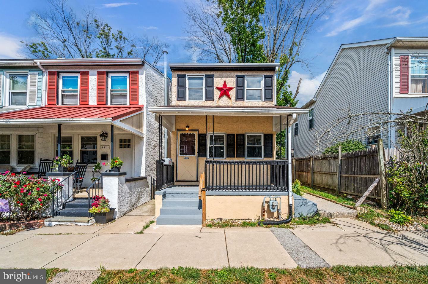 Property Photo:  425 E Barnard Street  PA 19382 