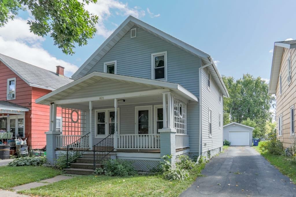 Property Photo:  821 East Thomas Street  WI 54403 