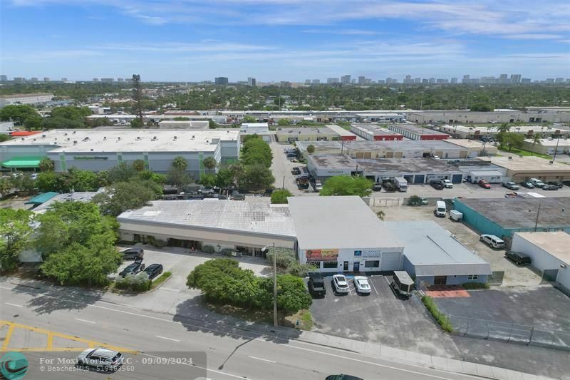 Property Photo:  4900 N Dixie Hwy  FL 33334 