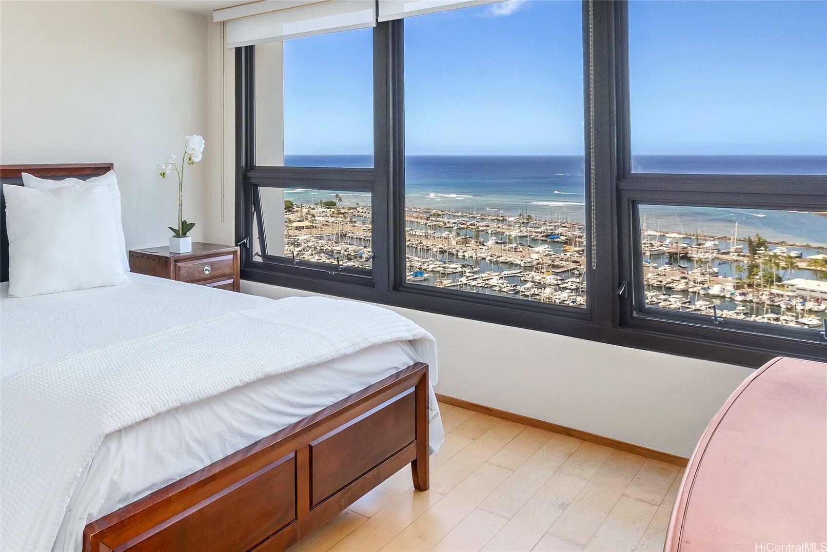 Property Photo: 1600 Ala Moana Boulevard 2804 HI 96815