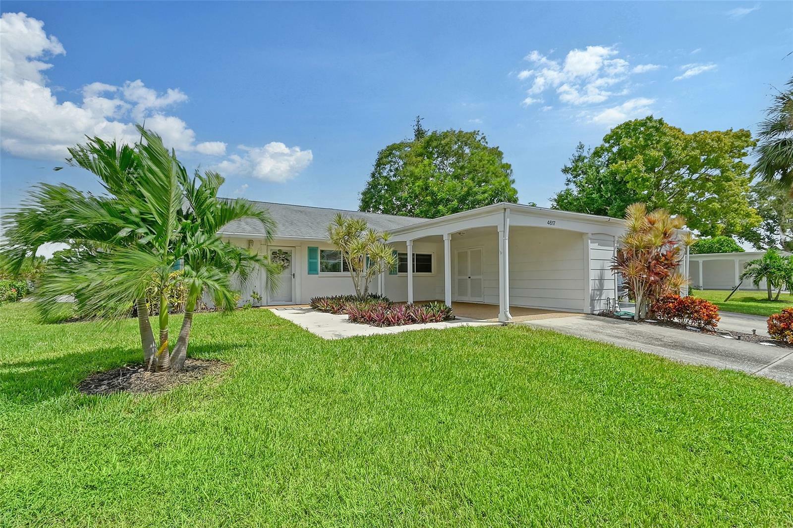 Property Photo:  4617 Mount Vernon Drive 4617  FL 34210 