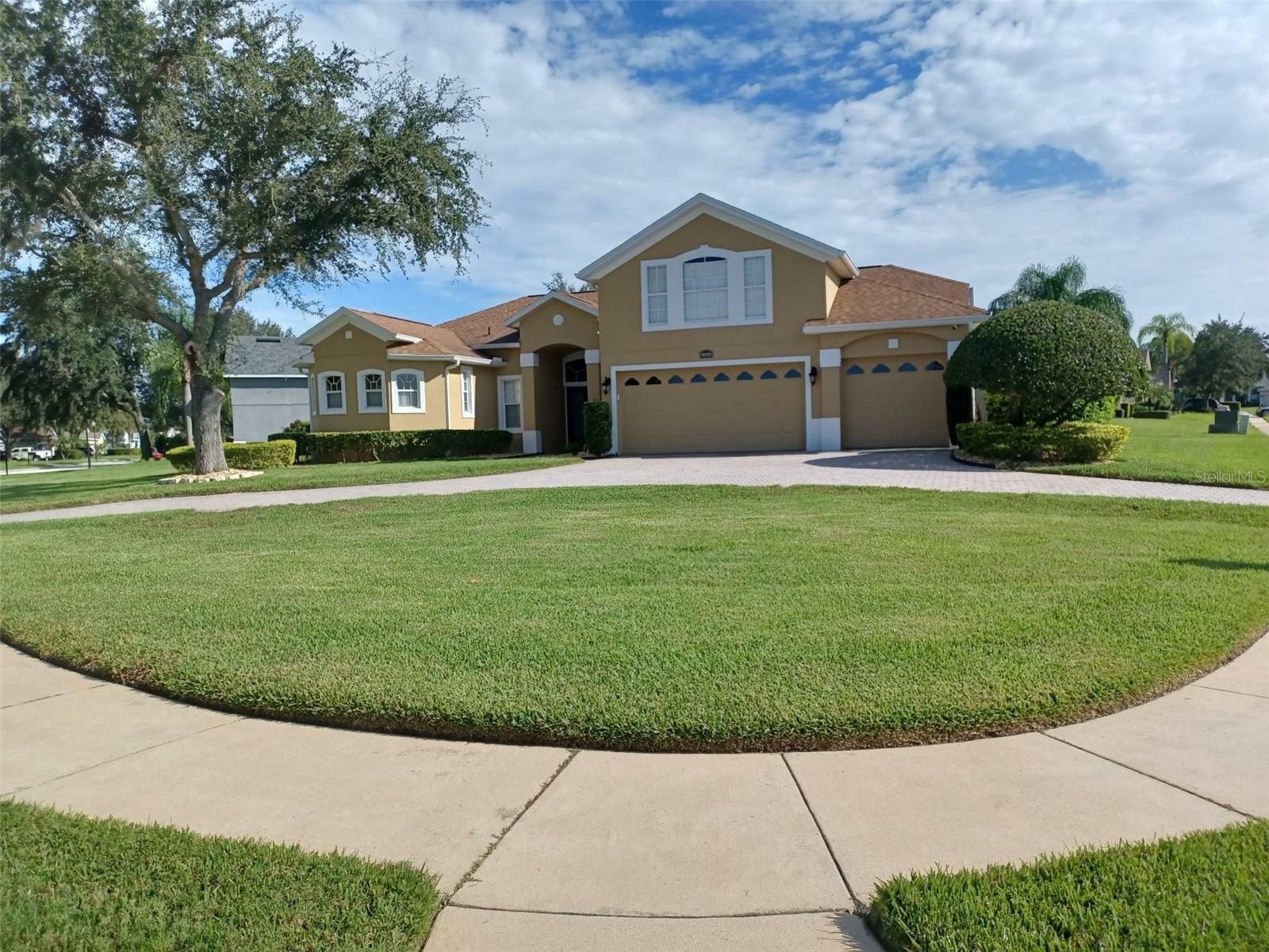 Property Photo:  4015 Greystone Drive  FL 34711 