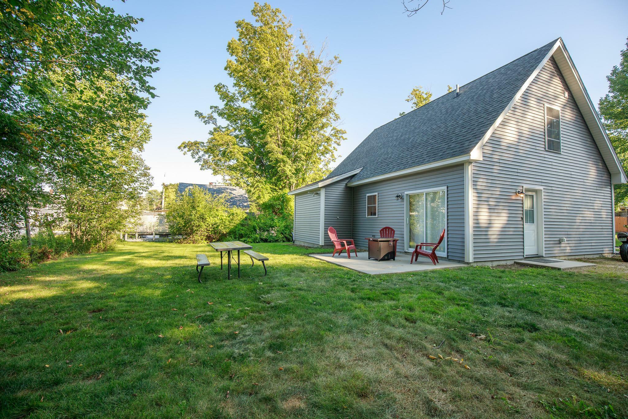 Property Photo:  8 Linden Street  NH 03452 