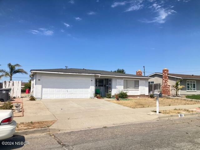 Property Photo:  851 Cambria Avenue  CA 93455 