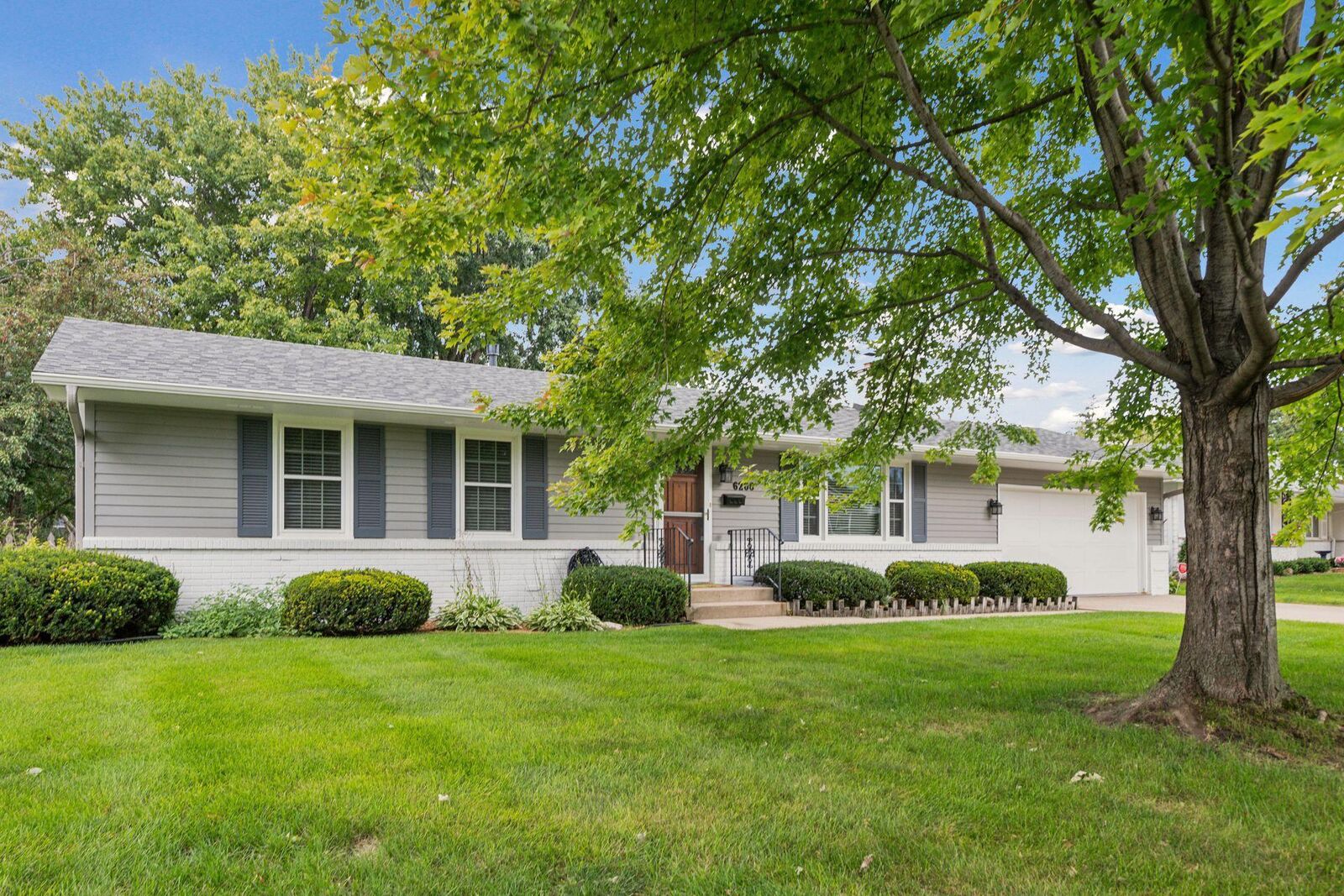 Property Photo:  6208 Chowen Avenue S  MN 55410 