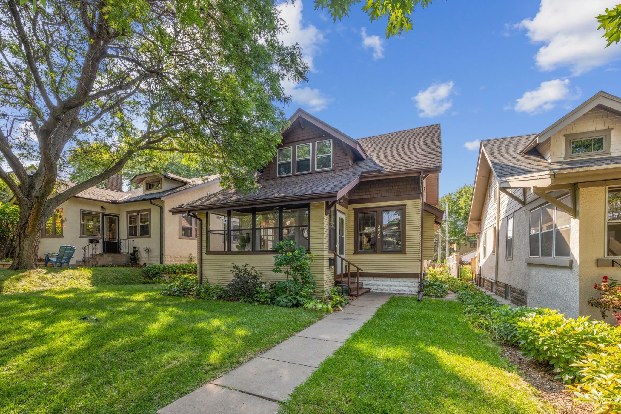 Property Photo:  2032 Stanford Avenue  MN 55105 