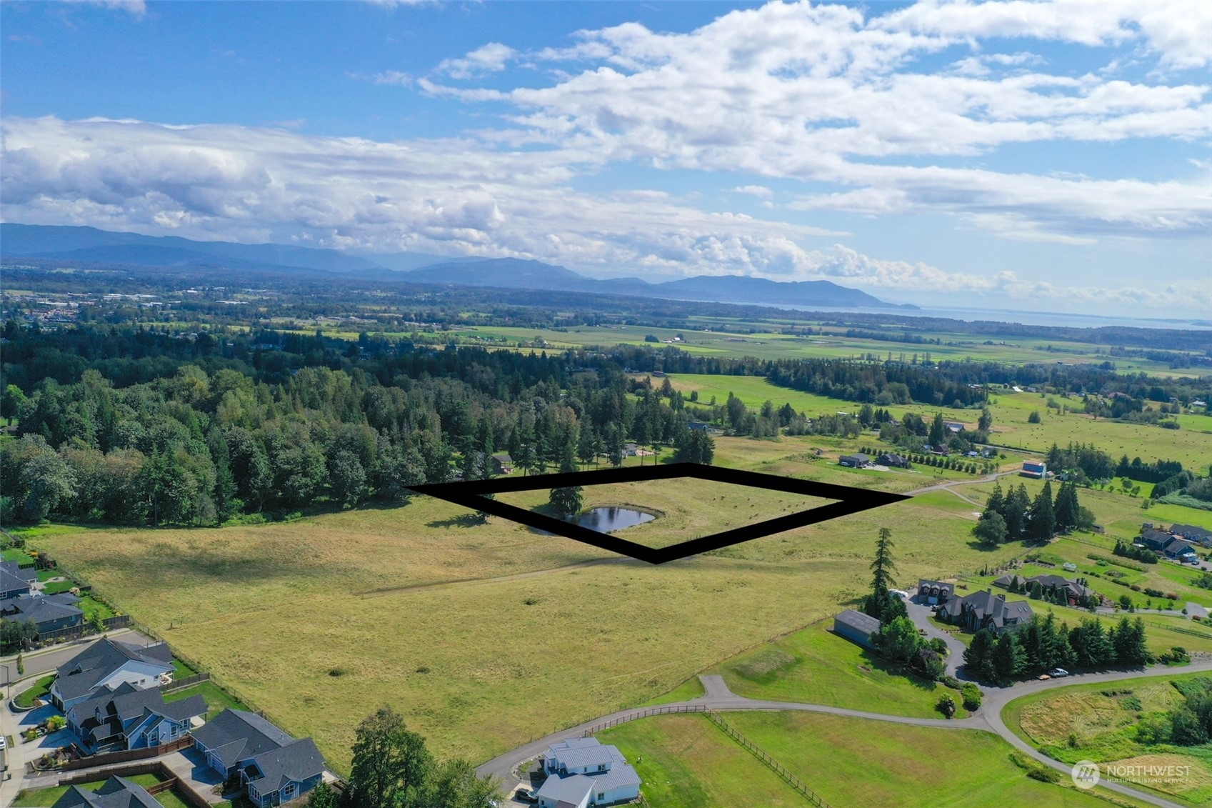 Property Photo:  3 W 26th Crest  WA 98248 