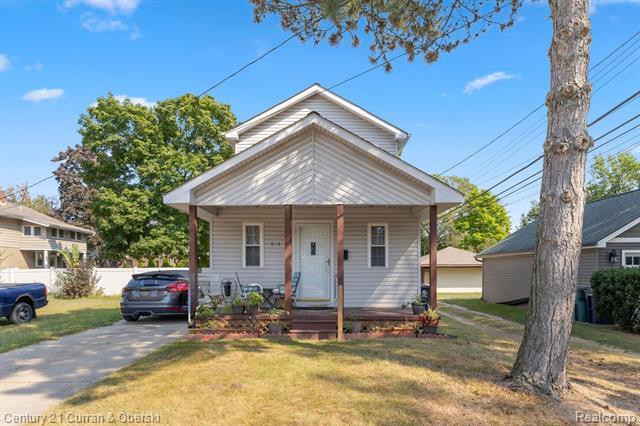 Property Photo: 616 Rosedale Avenue MI 48067