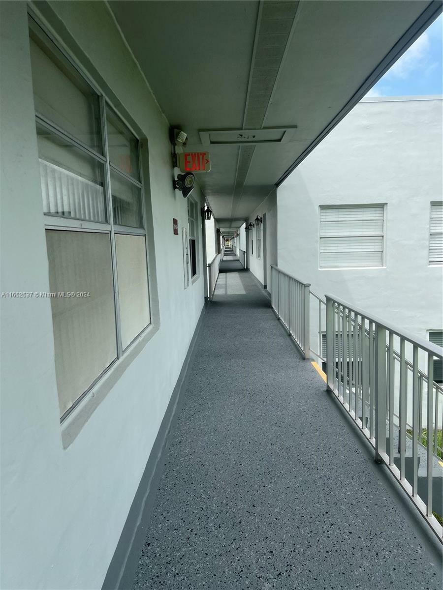 Property Photo:  720 Burgundy O 720  FL 33484 