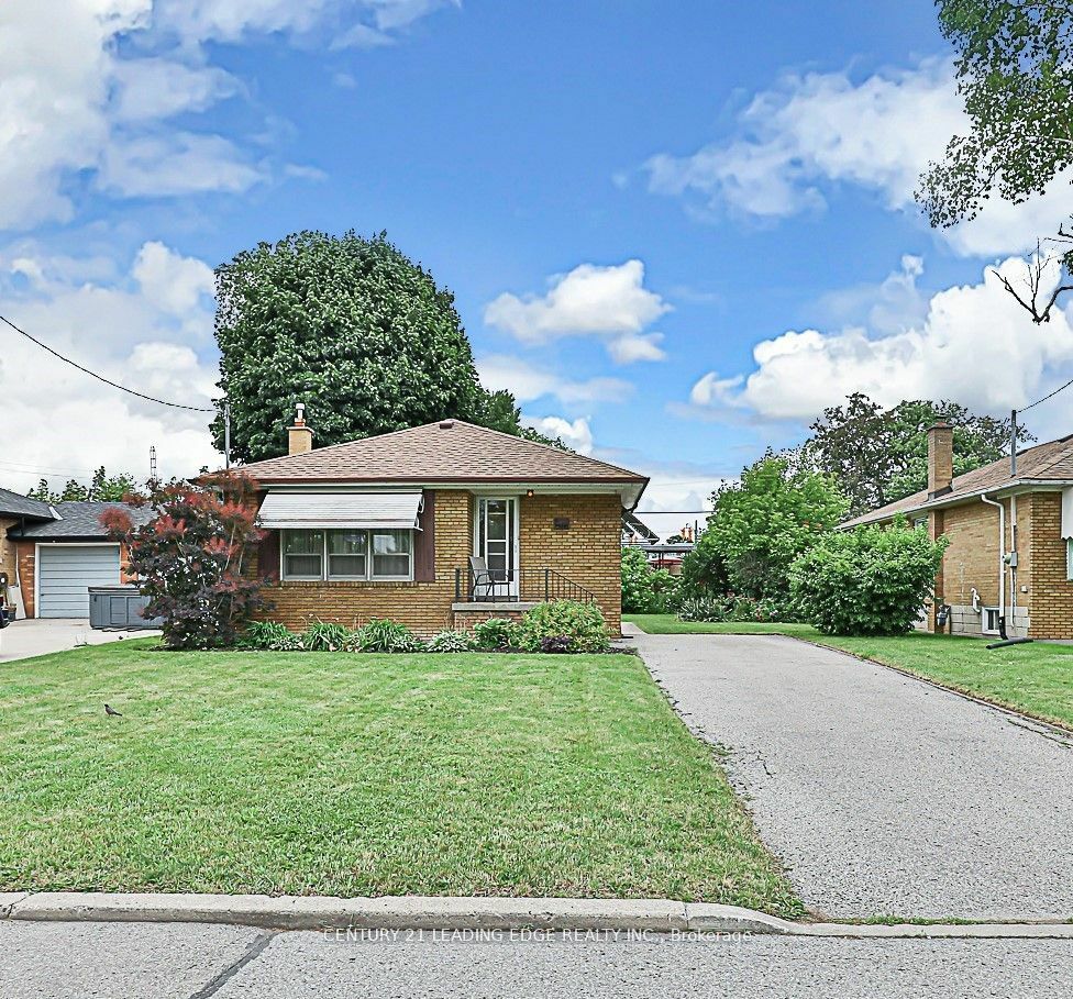 41 Brenda Cres  Toronto ON M1K 3C5 photo