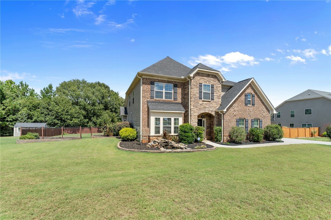 Property Photo:  611 N Meadows Lane  SC 29642 