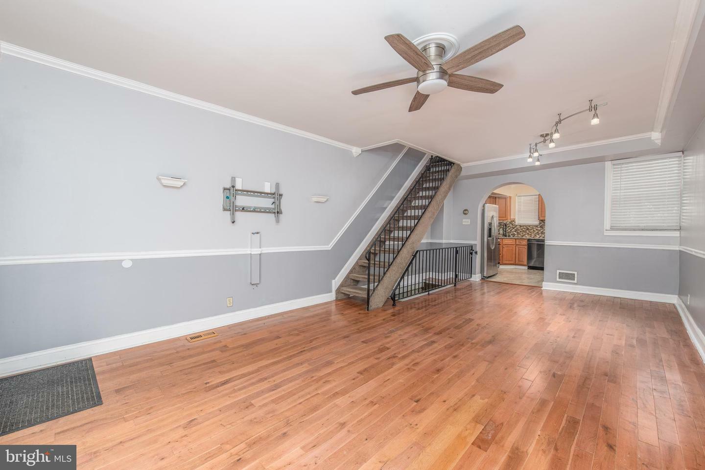 Property Photo:  2524 S Alder Street  PA 19148 