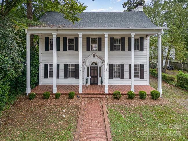 Property Photo:  180 Union Street N  NC 28025 