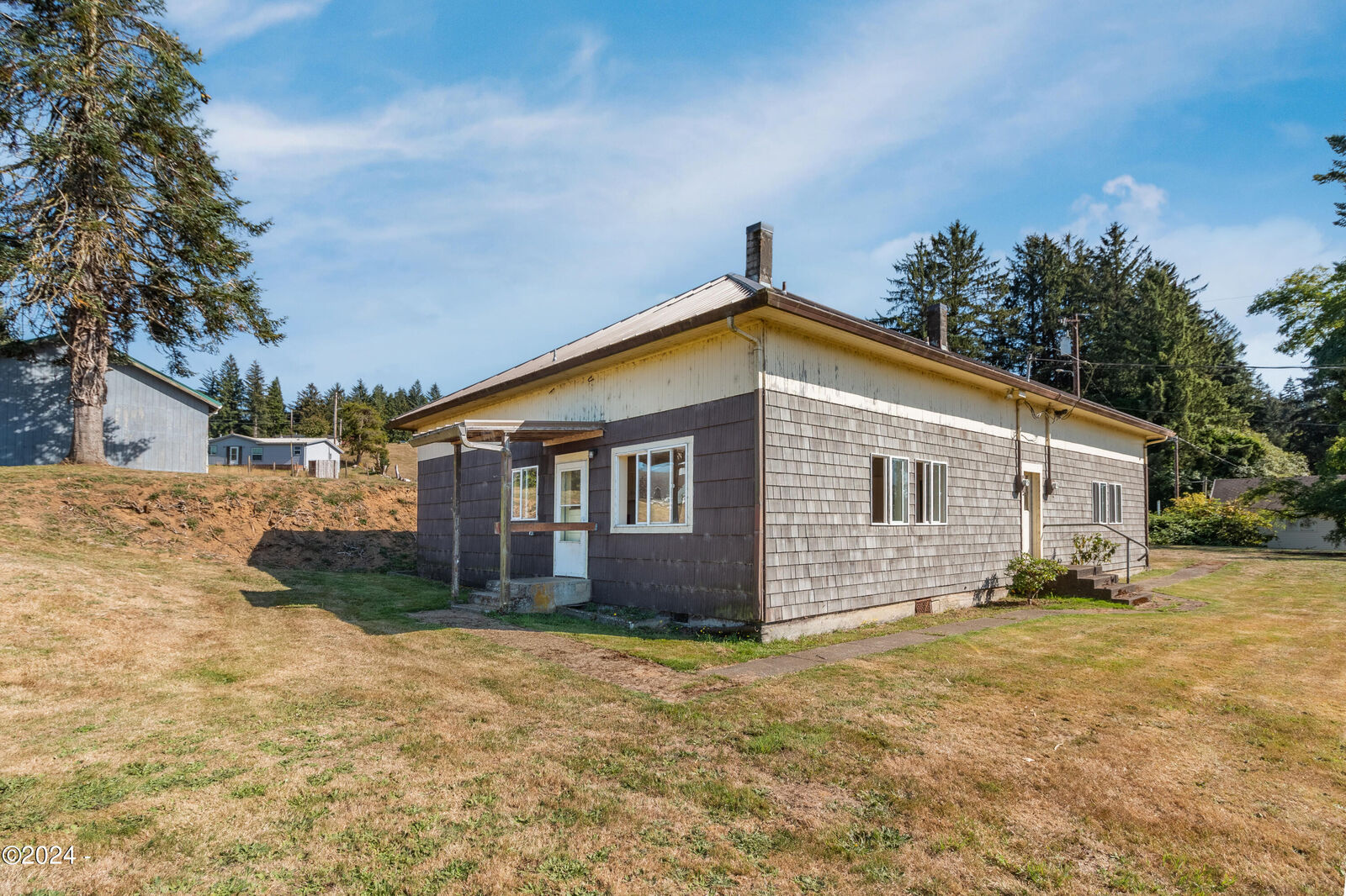 Property Photo:  34600 & 34610 Owens Drive  OR 97112 