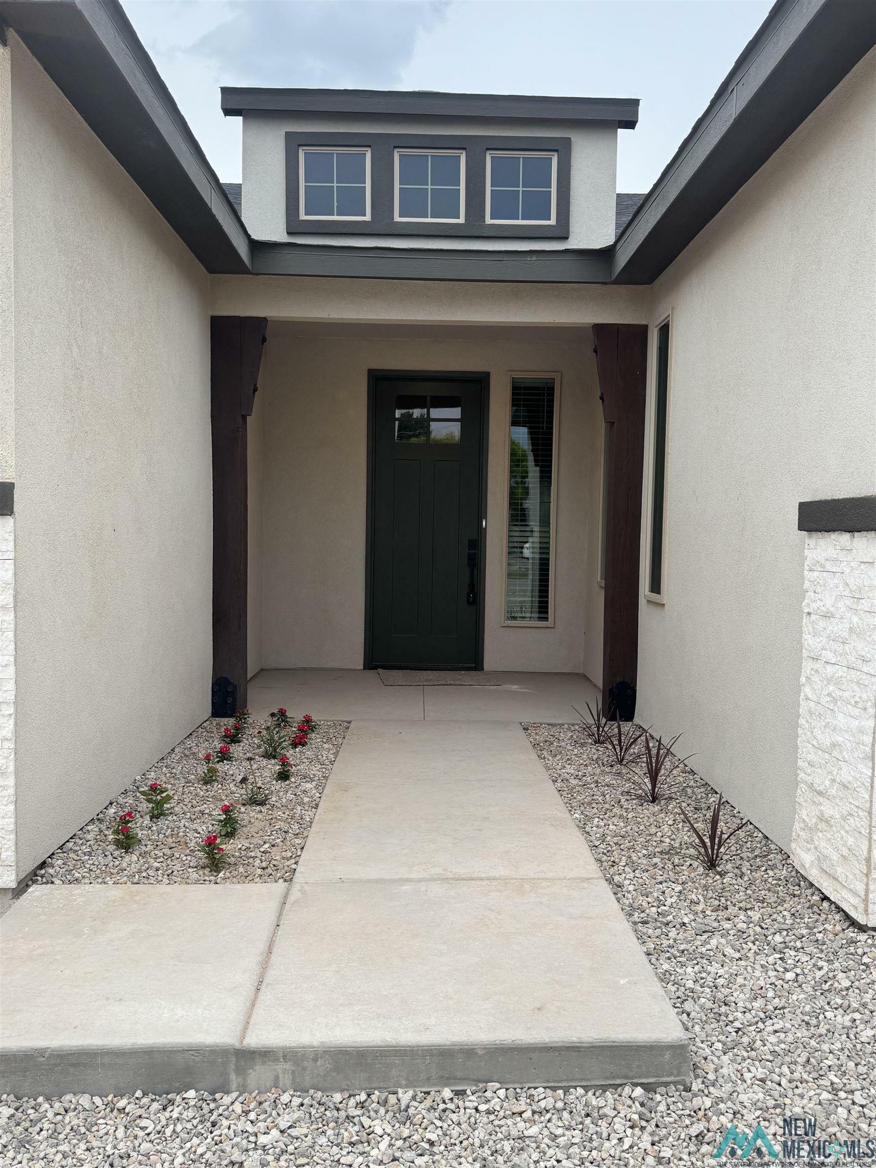 Property Photo: 1912 Savannah Drive NM 88210