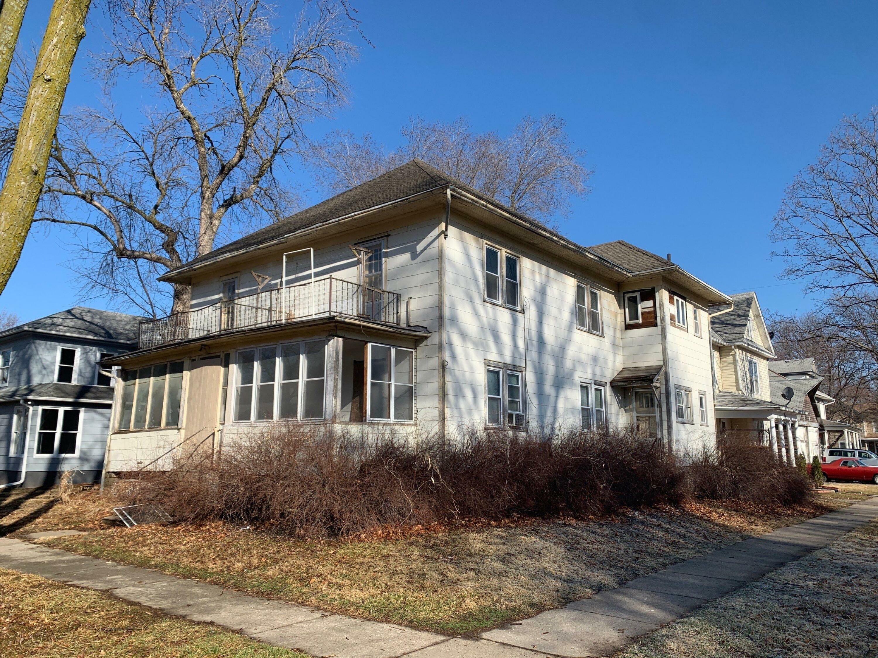 Property Photo:  311 E Joy  Street  IA 51566 