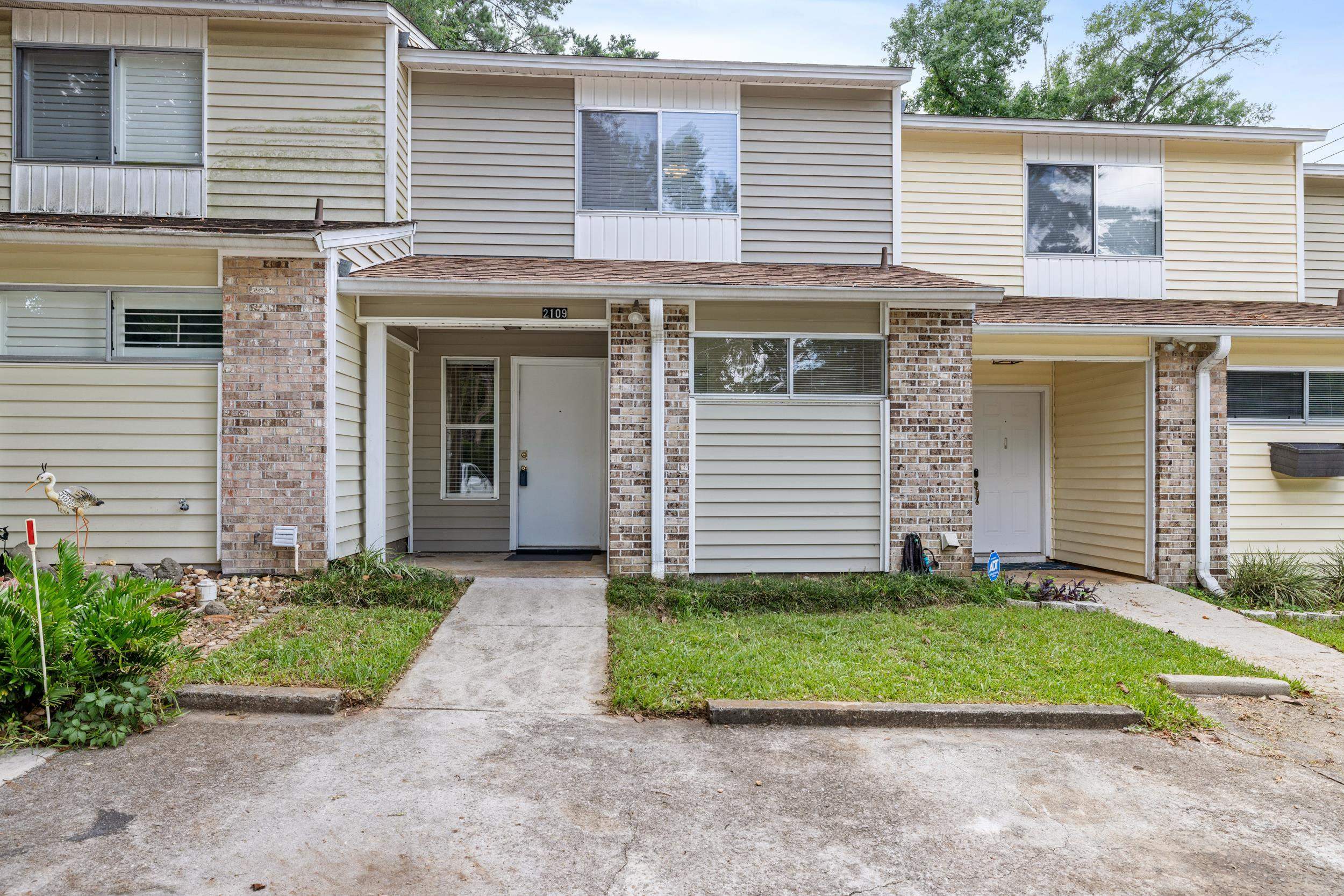 Property Photo:  2109 Claremont Lane  FL 32301 