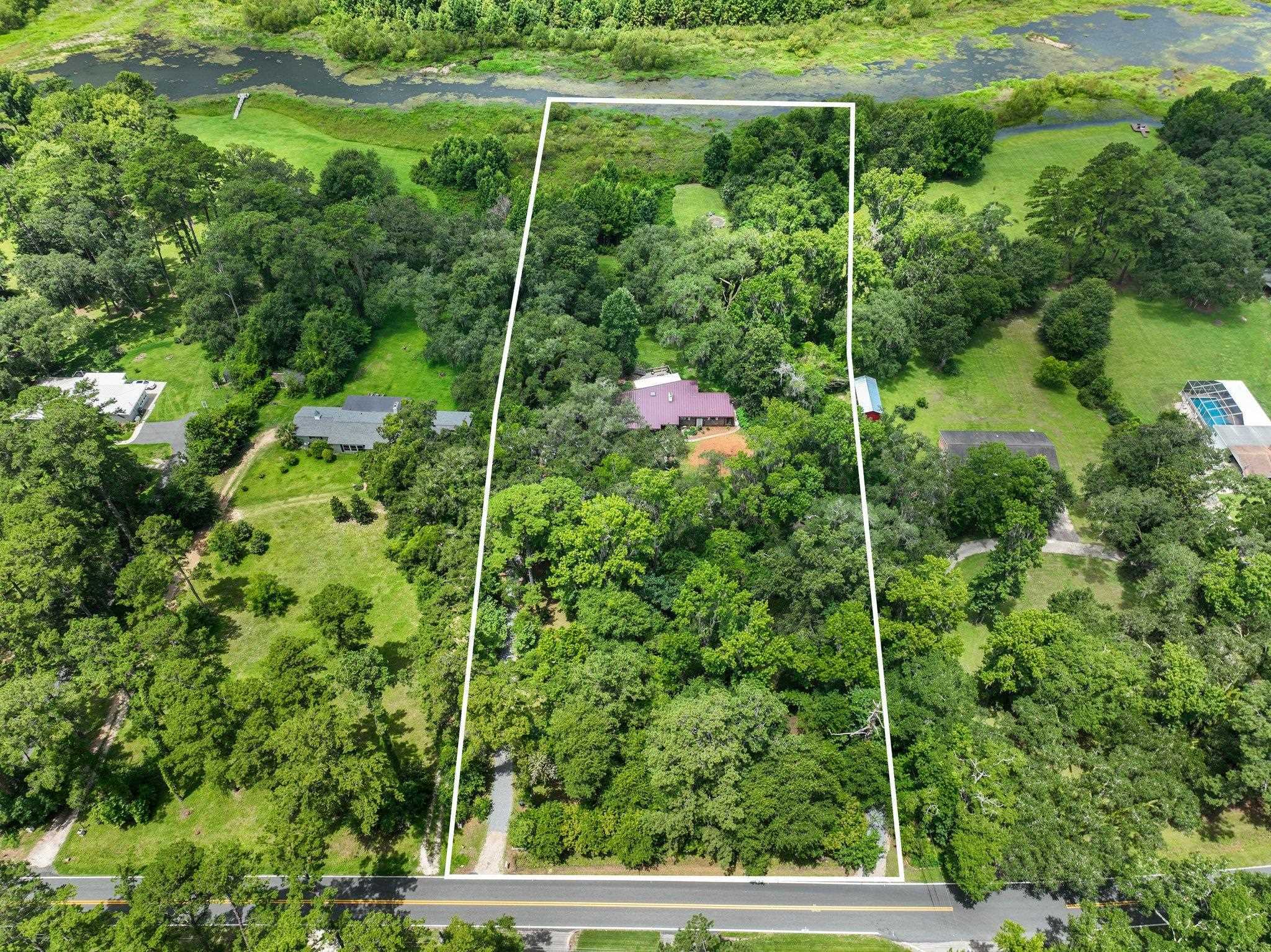 Property Photo:  3216 Lakeshore Drive  FL 32312 