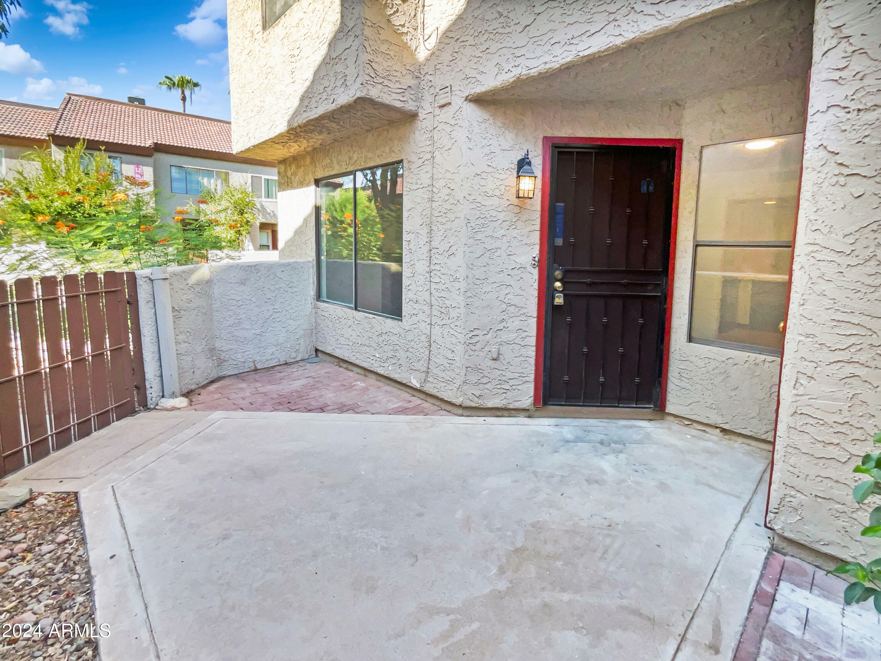 Property Photo:  2040 S Longmore -- 80  AZ 85202 