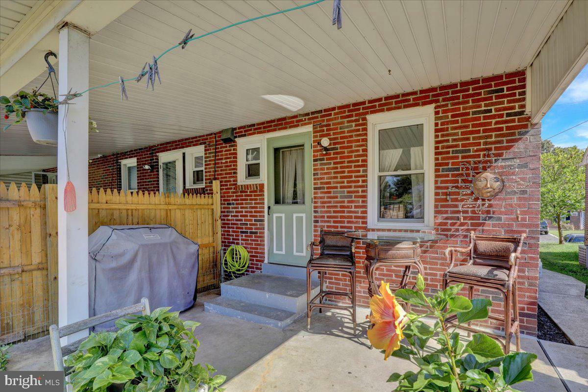 Property Photo:  1045 Saint Joseph Street  PA 17603 