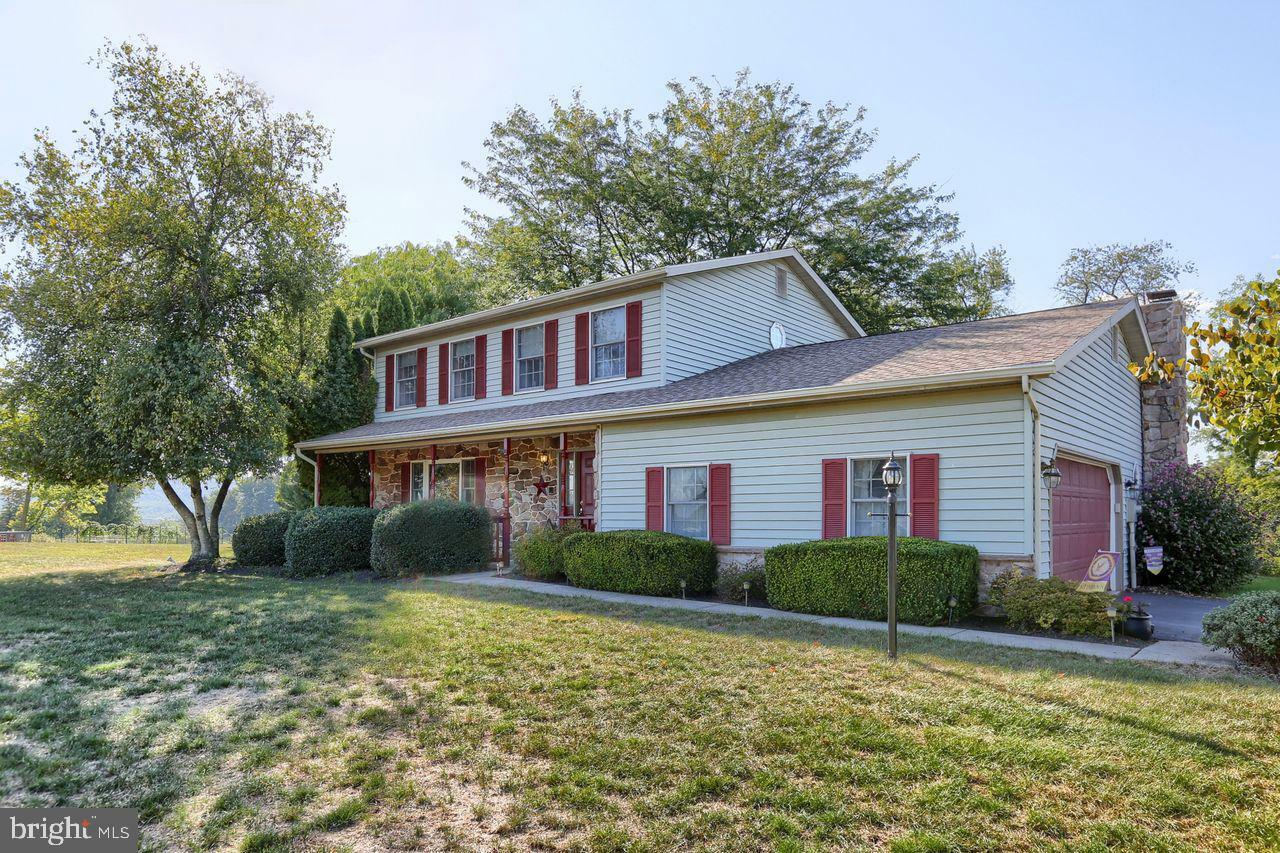 Property Photo:  685 Sand Spur Drive  PA 17319 