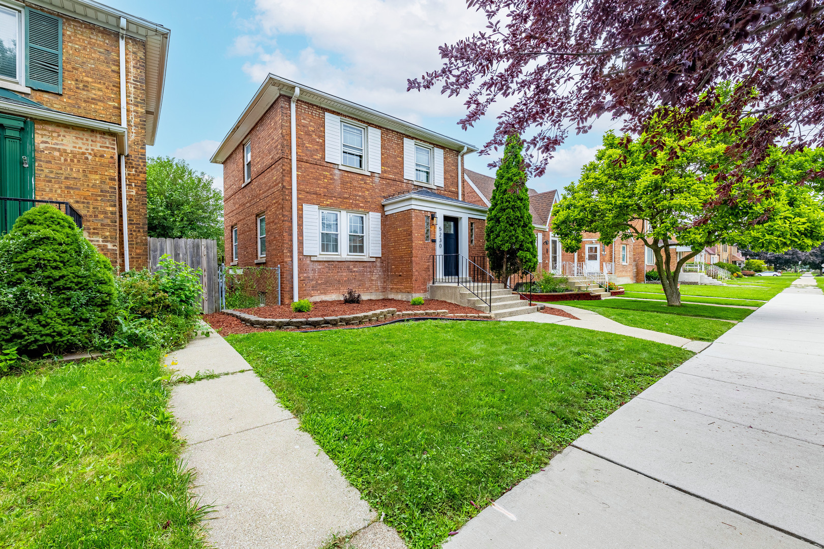 Property Photo:  5230 S Monitor Avenue  IL 60638 