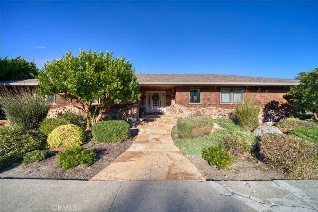 Property Photo:  651 Patricia Drive  CA 93405 