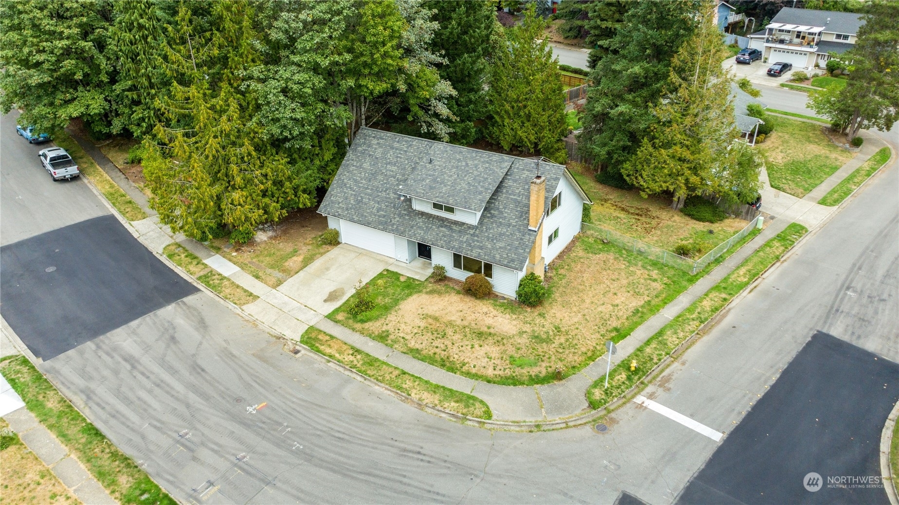 Property Photo:  10010 161st Avenue NE  WA 98052 