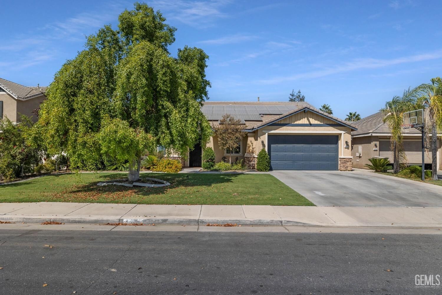 Property Photo:  12602 Trackside Drive  CA 93312 