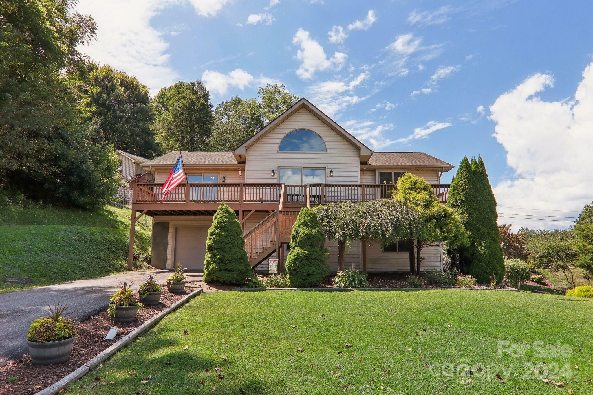 Property Photo:  199 Linsonwood Road  NC 28786 