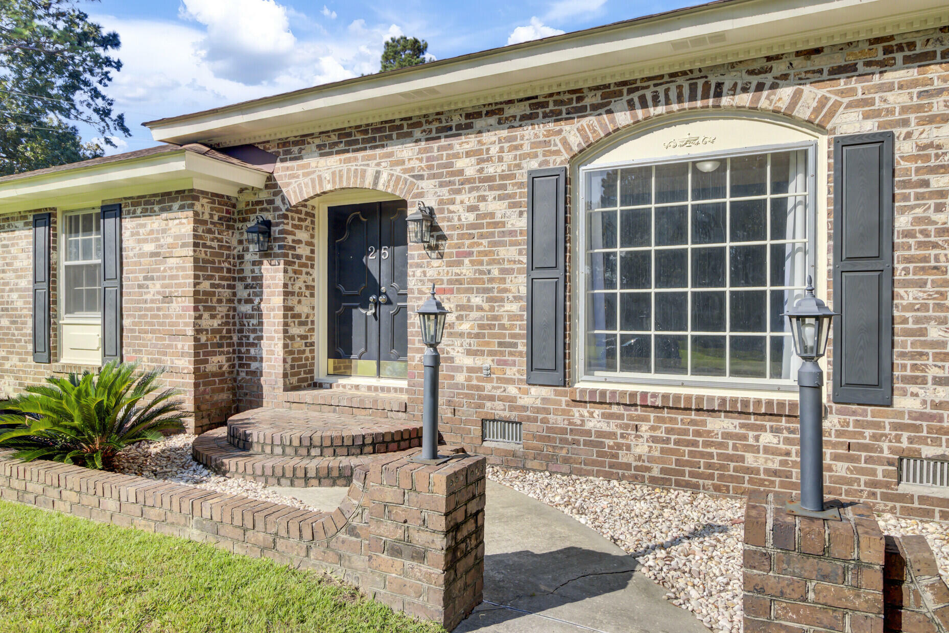 Property Photo:  25 S Basilica Avenue  SC 29410 