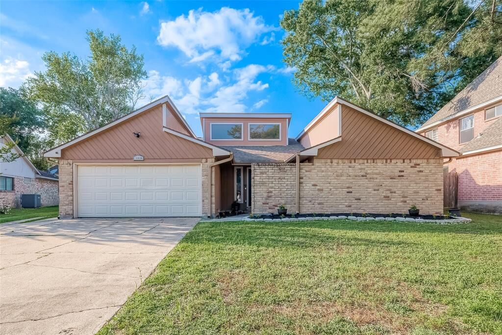 Property Photo:  15630 Thornbrook Drive  TX 77084 