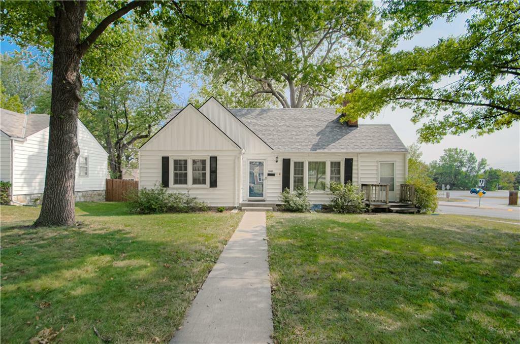 Property Photo:  5845 Marty Street  KS 66202 