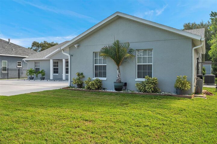Property Photo: 11121 131st Street FL 33774