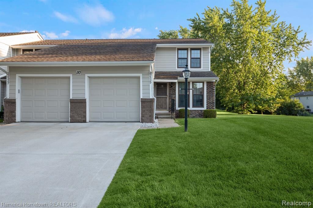 Property Photo:  22529 Cranbrooke Drive  MI 48375 4503 