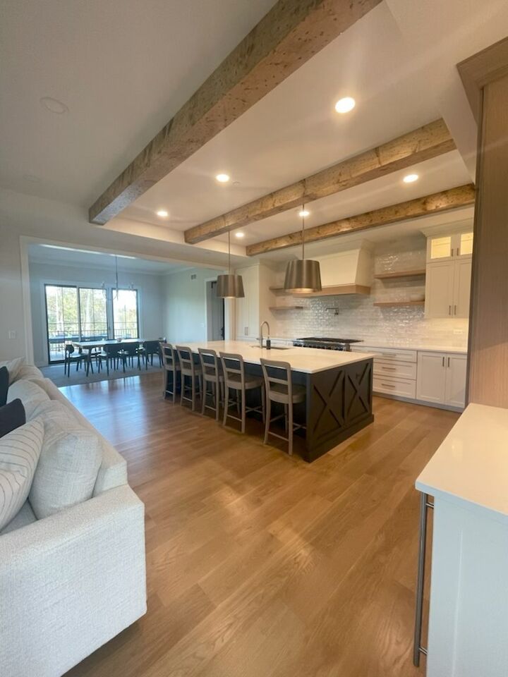 Property Photo:  650 E Van Buren Street  IL 60181 