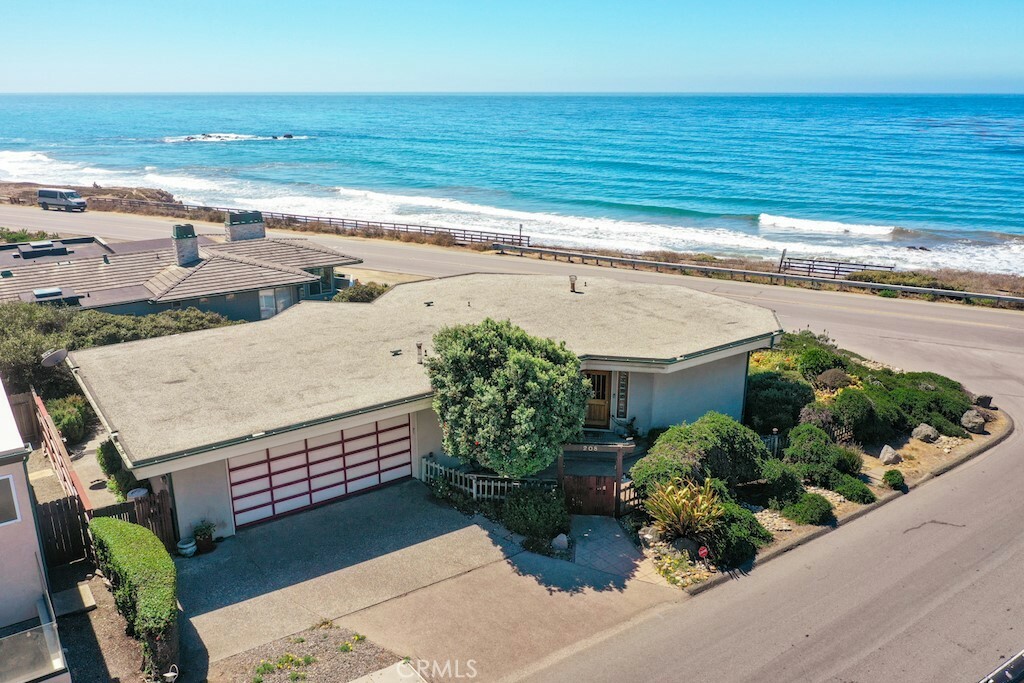 208 Weymouth Street  Cambria CA 93428 photo