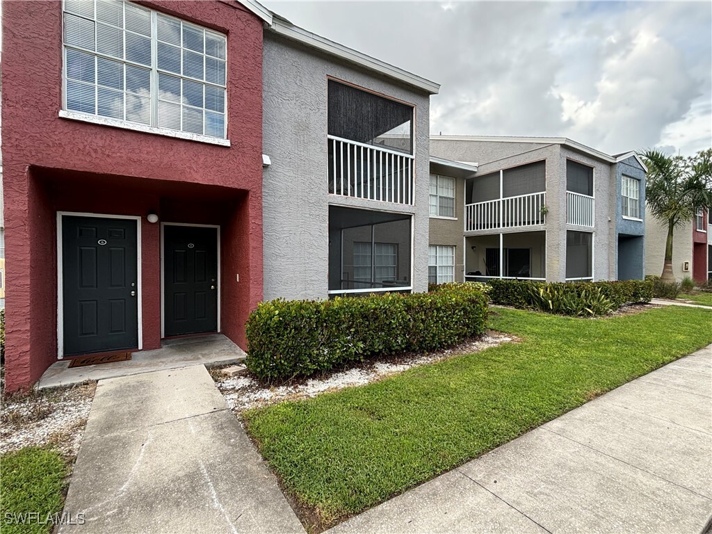 Property Photo: 201-5 Santa Clara Drive 201 FL 34104