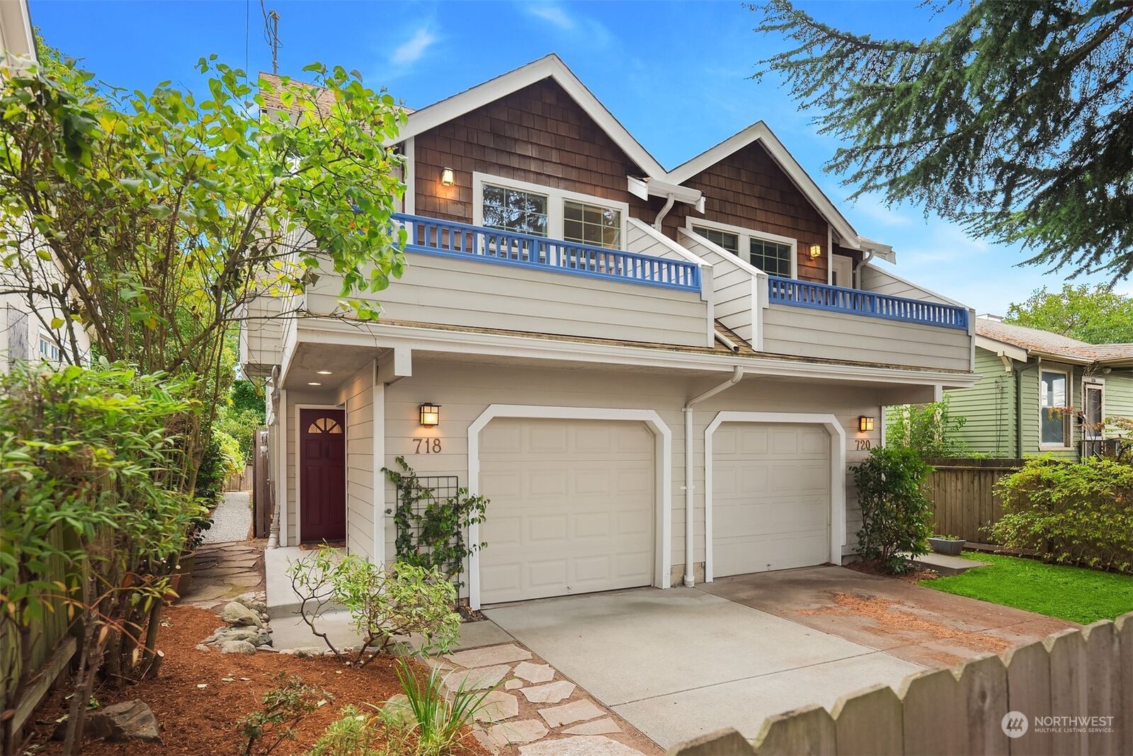 Property Photo:  718 24th Avenue S  WA 98144 