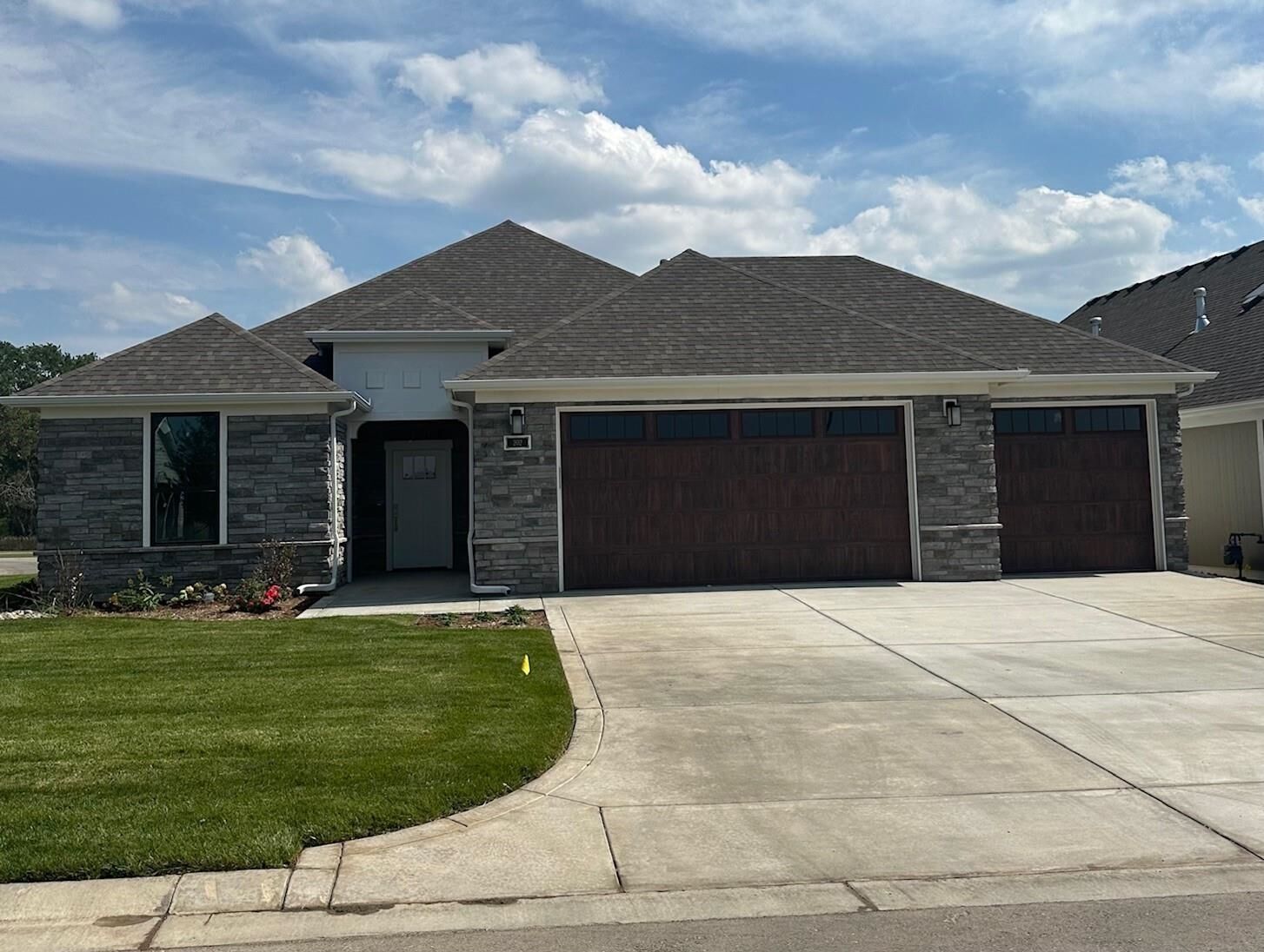 Property Photo:  202 S Legacy Way  KS 67002