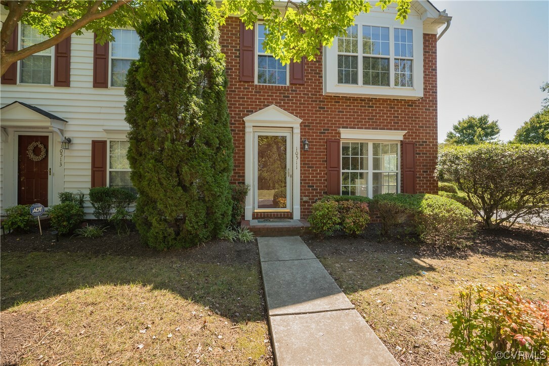 Property Photo:  10511 Mountain Gate Way  VA 23060 